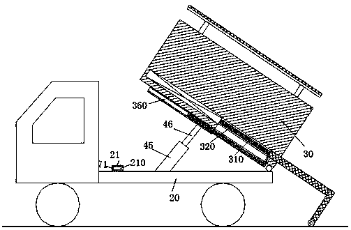 Improved organic fertilizer clearing and conveying device