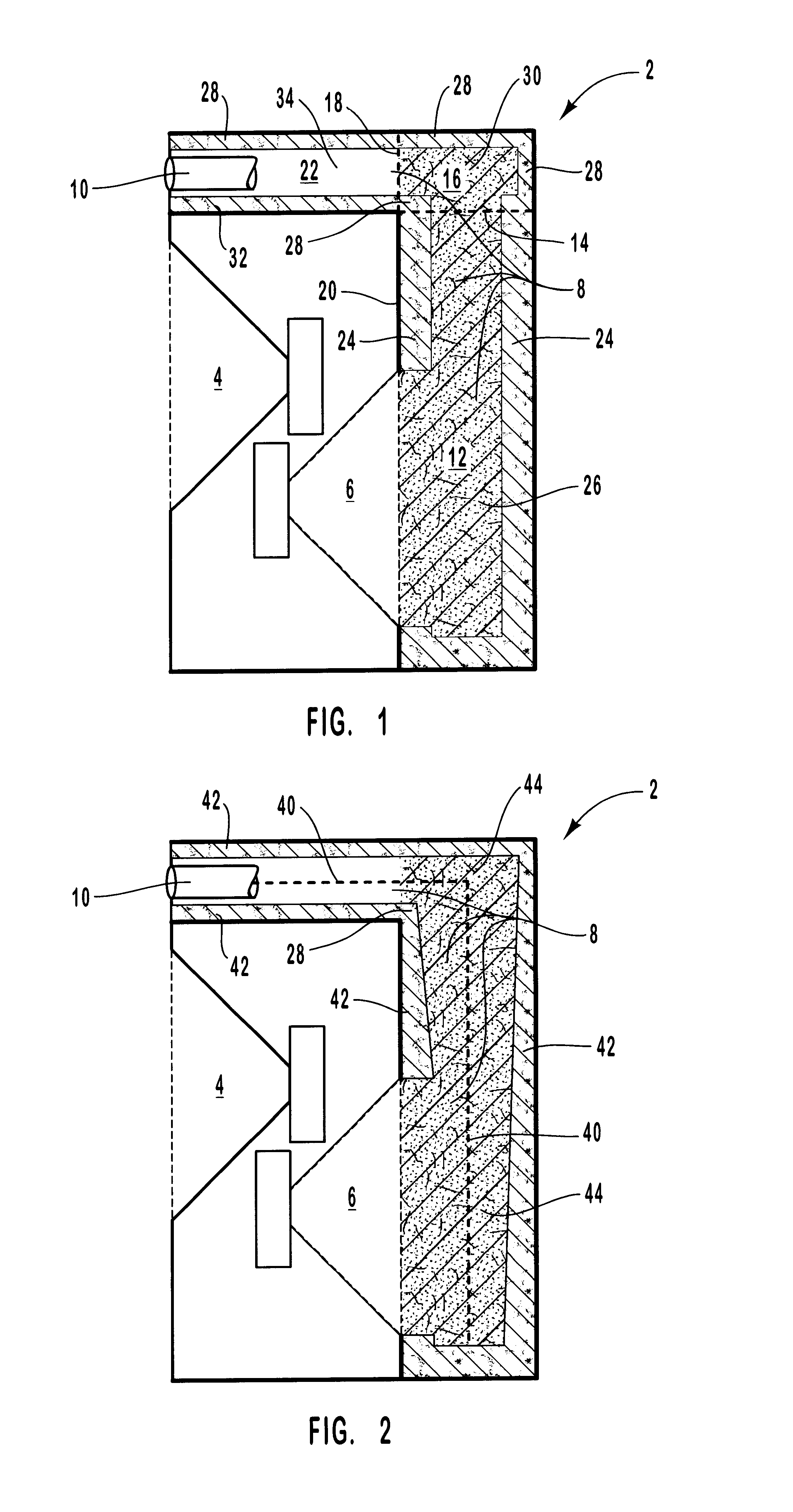 Loudspeaker with progressively damped acoustical chamber