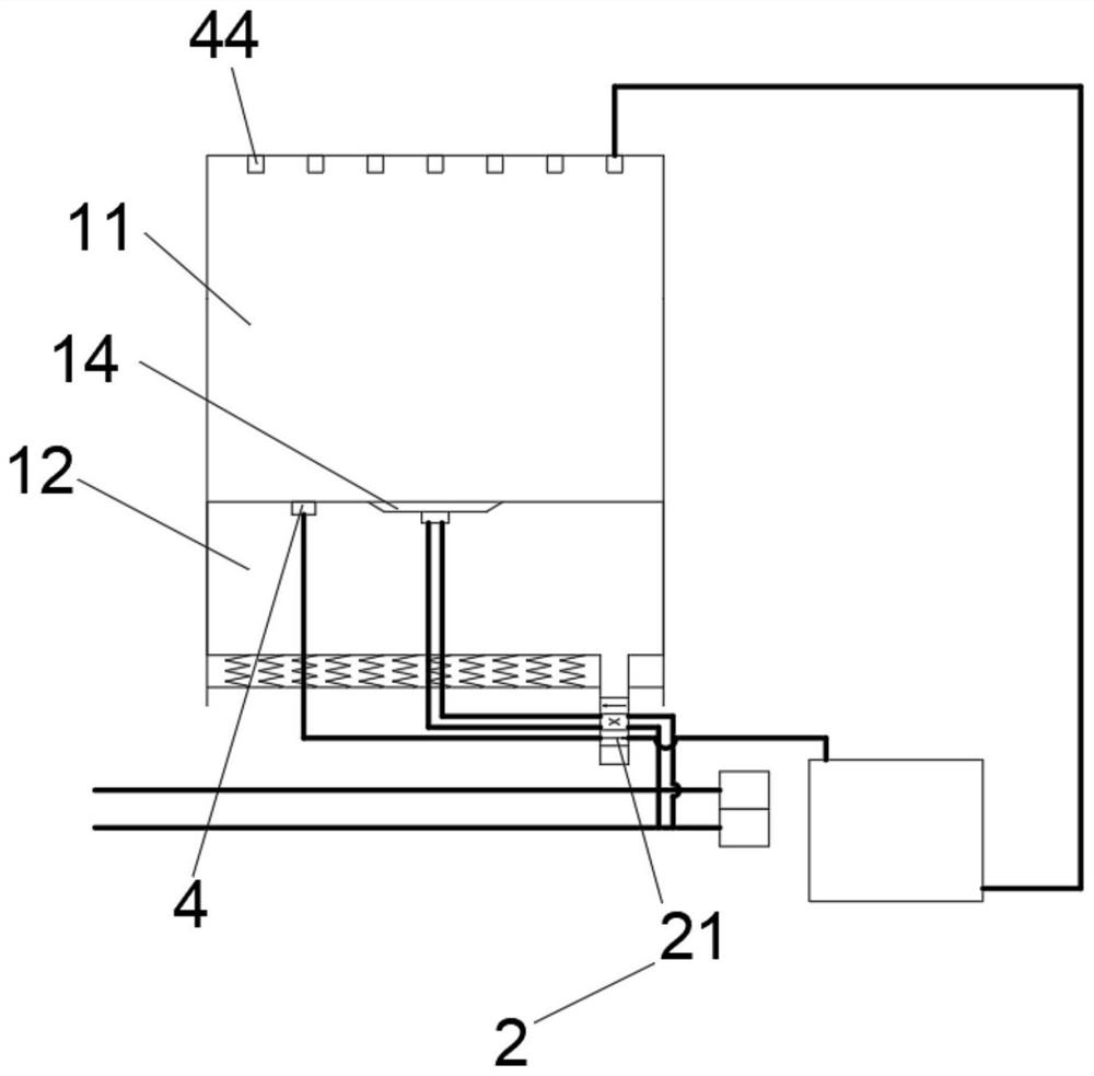 A hydraulic management device for intelligently controlling refrigeration and heating systems