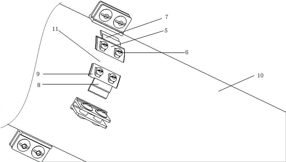 Guided missile and engine cabin segment missile body thereof