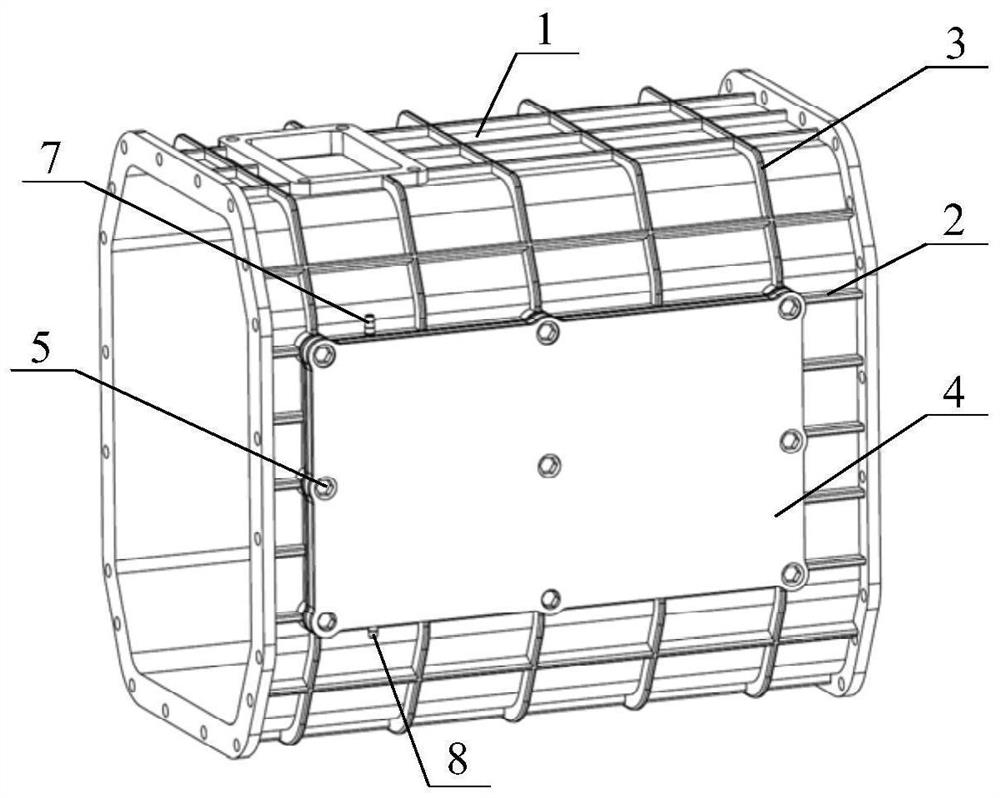A self-cooling transmission housing for vibration suppression and noise reduction