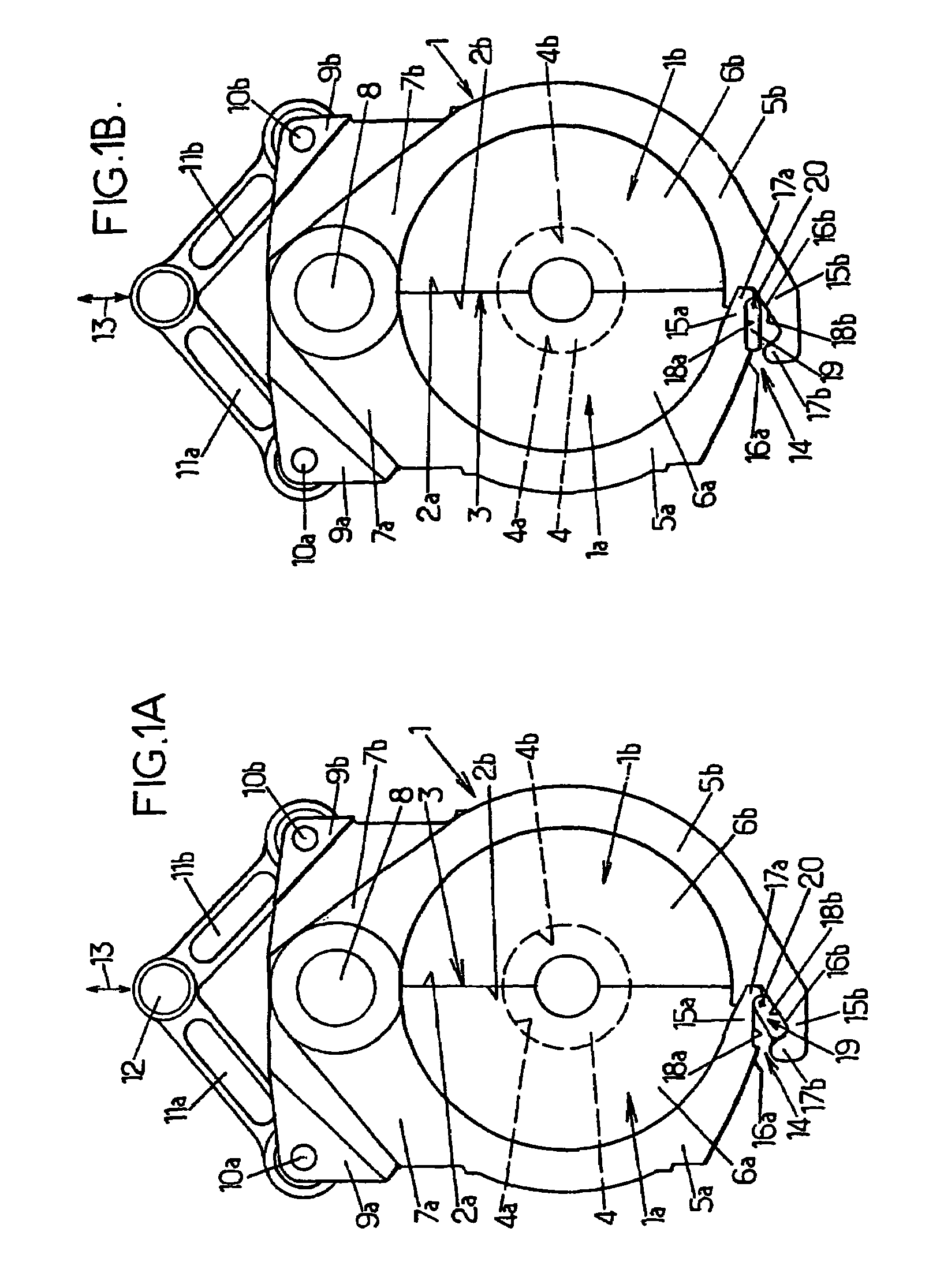Molding device for producing thermoplastic containers