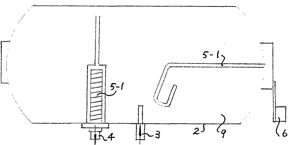 Electric water heater with heating tank