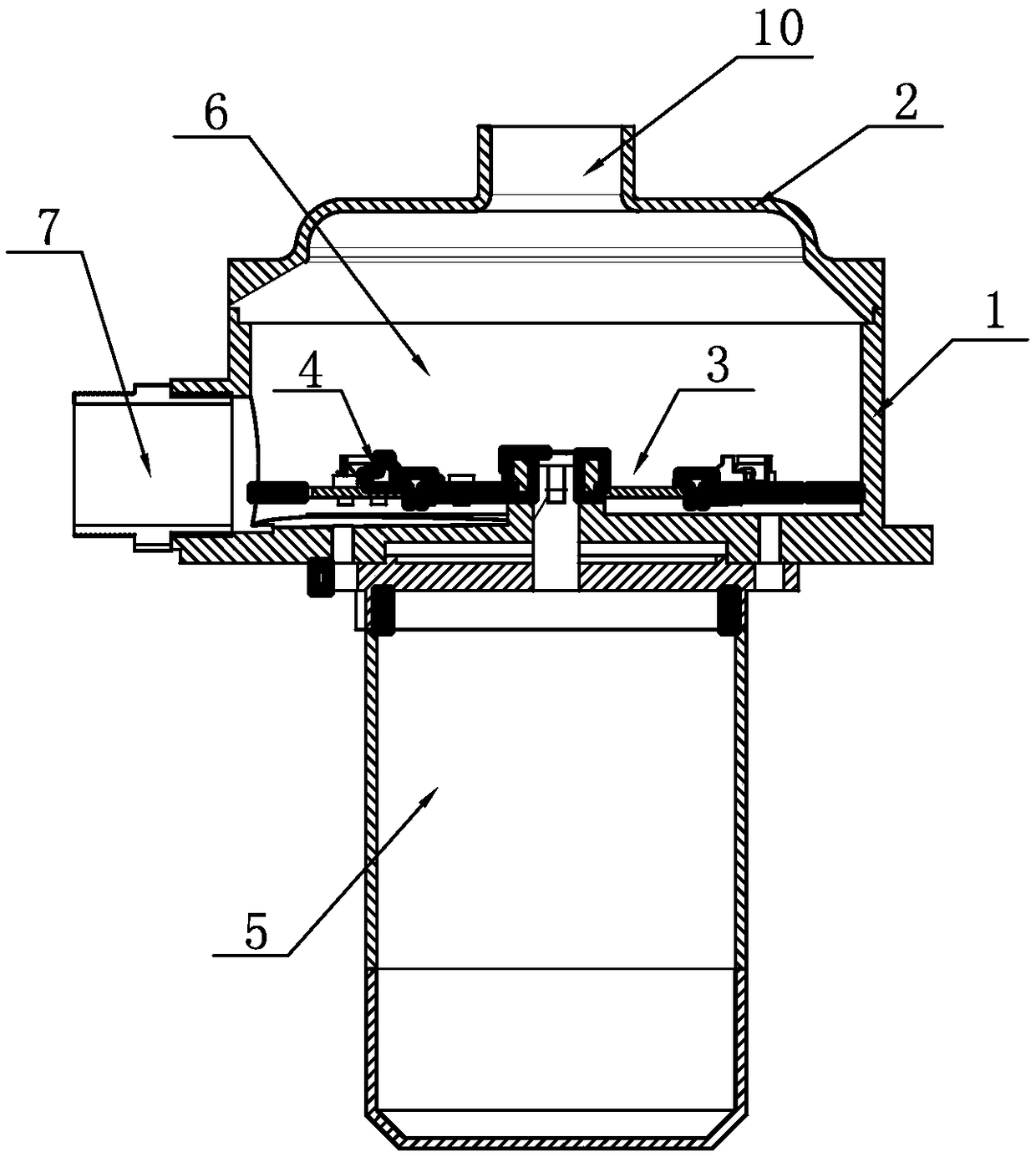 Crushing device for processing kitchen wastes