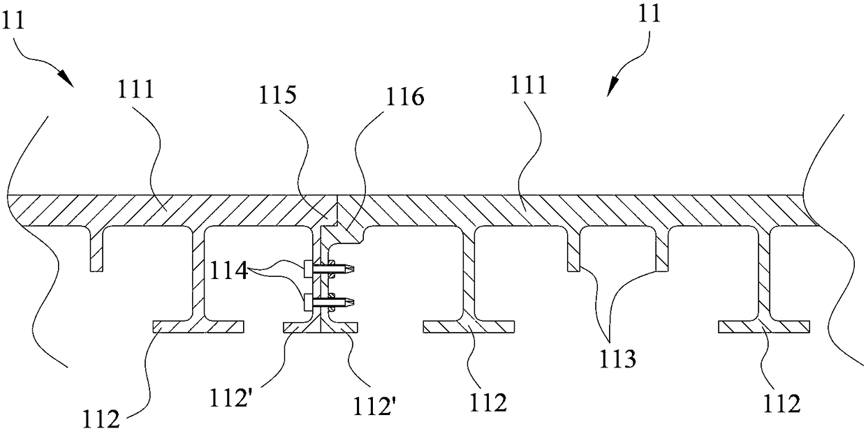 Container floor unit, underframe and method for producing container and underframe