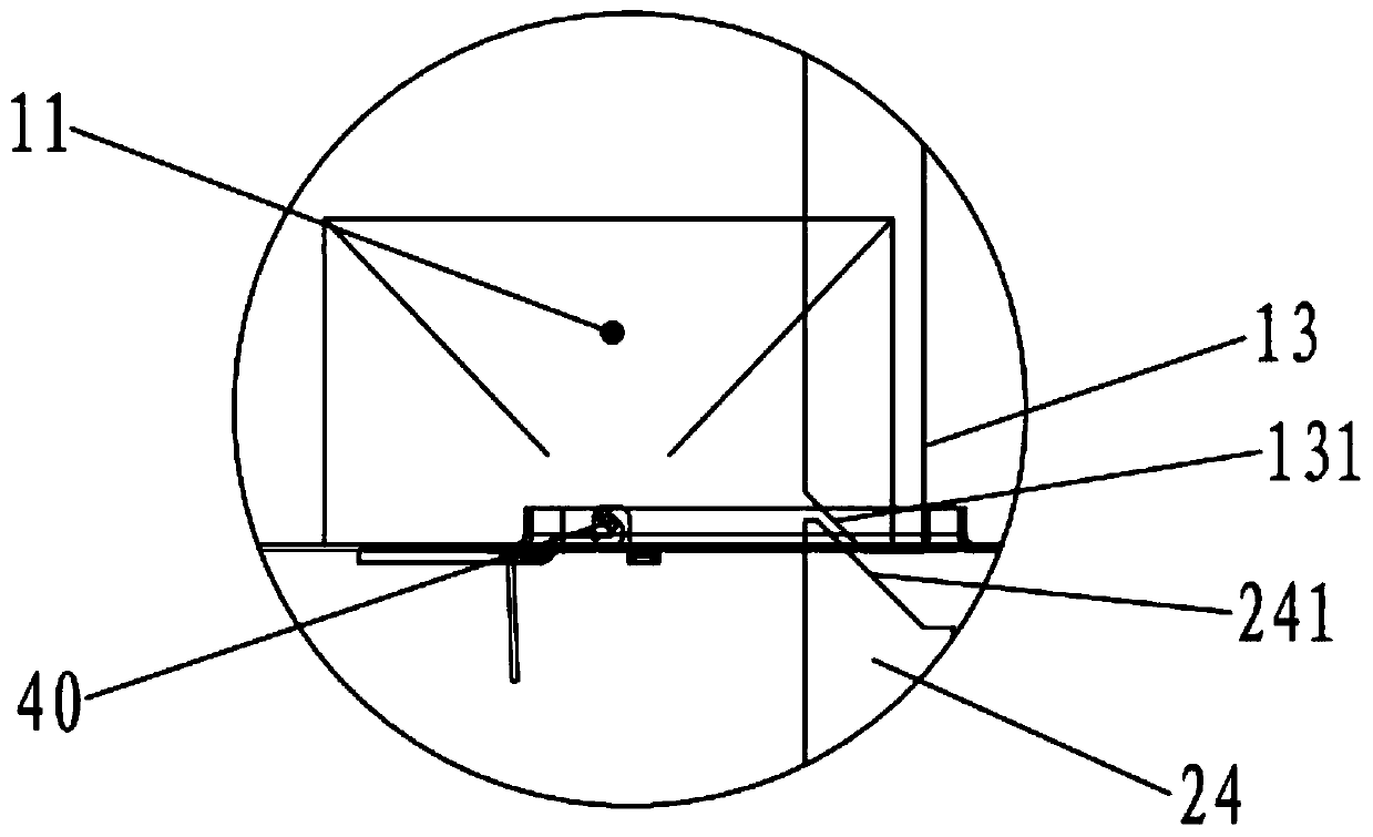 Vertical feeding welding device