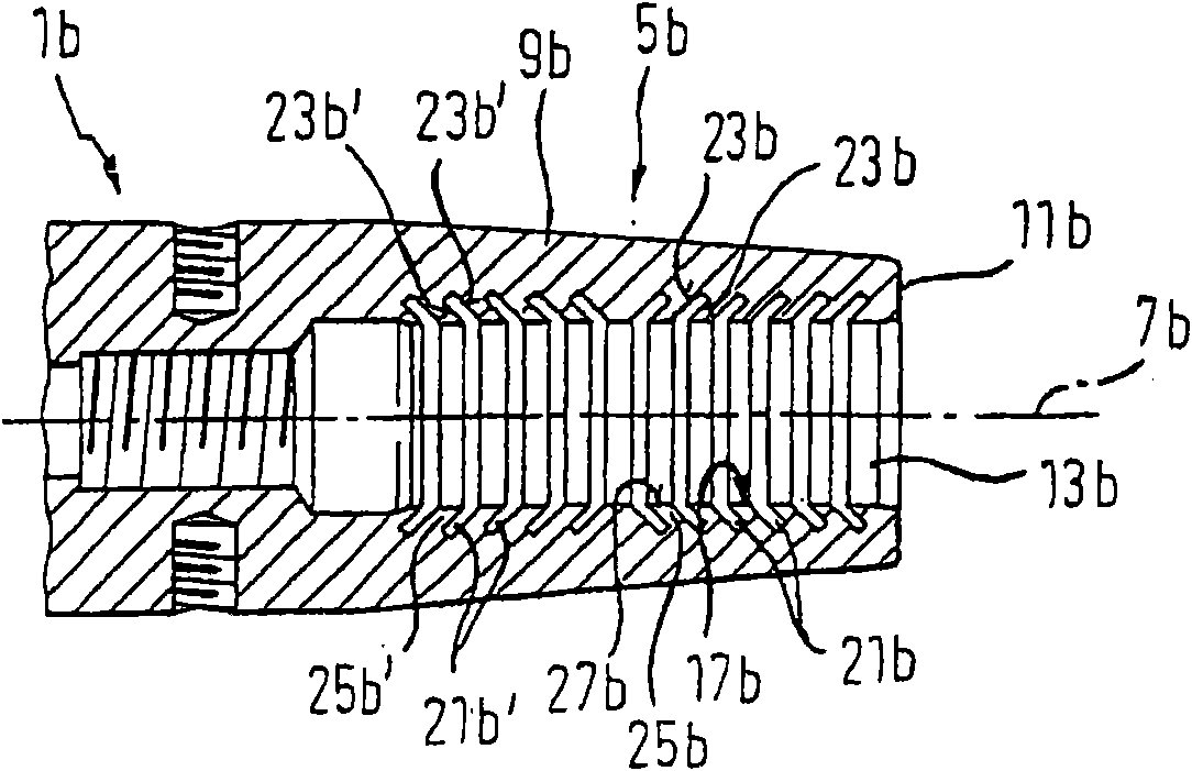 Tool holder for a rotating tool and method for clamping a rotating tool in tool holder