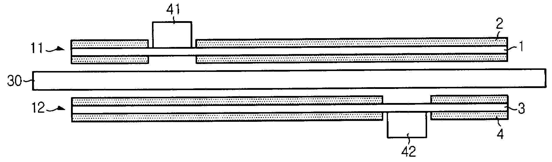 Connecting structure between electrode and lead, electric double layer capacitor having the same, and method for manufacturing the capacitor