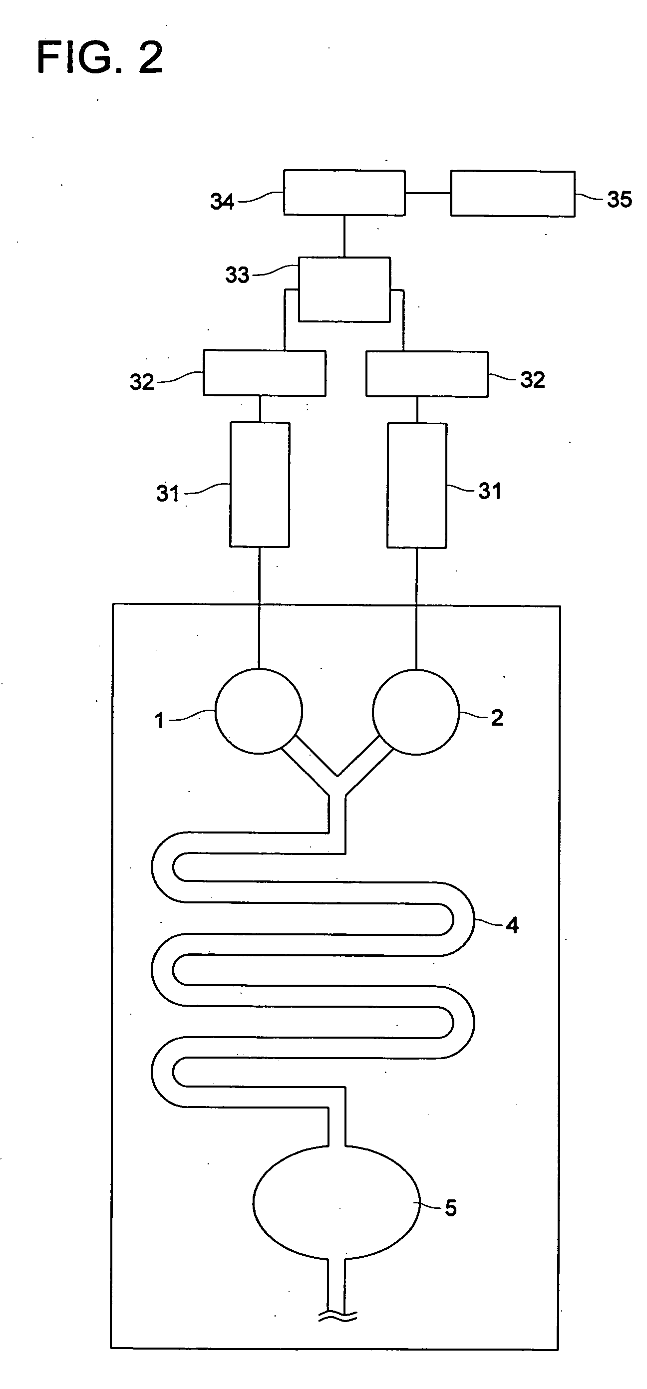 Micro-reactor for improving efficiency of liquid mixing and reaction
