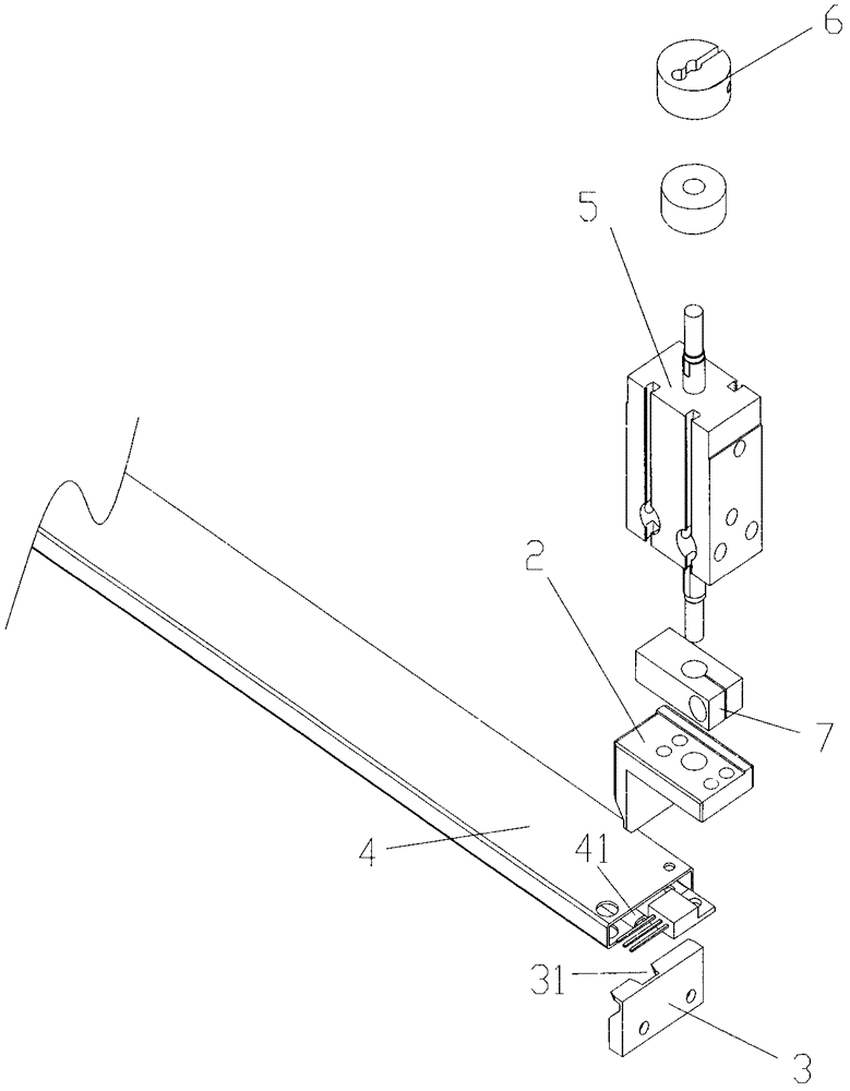 Tube pulling mechanism for test sorting machine