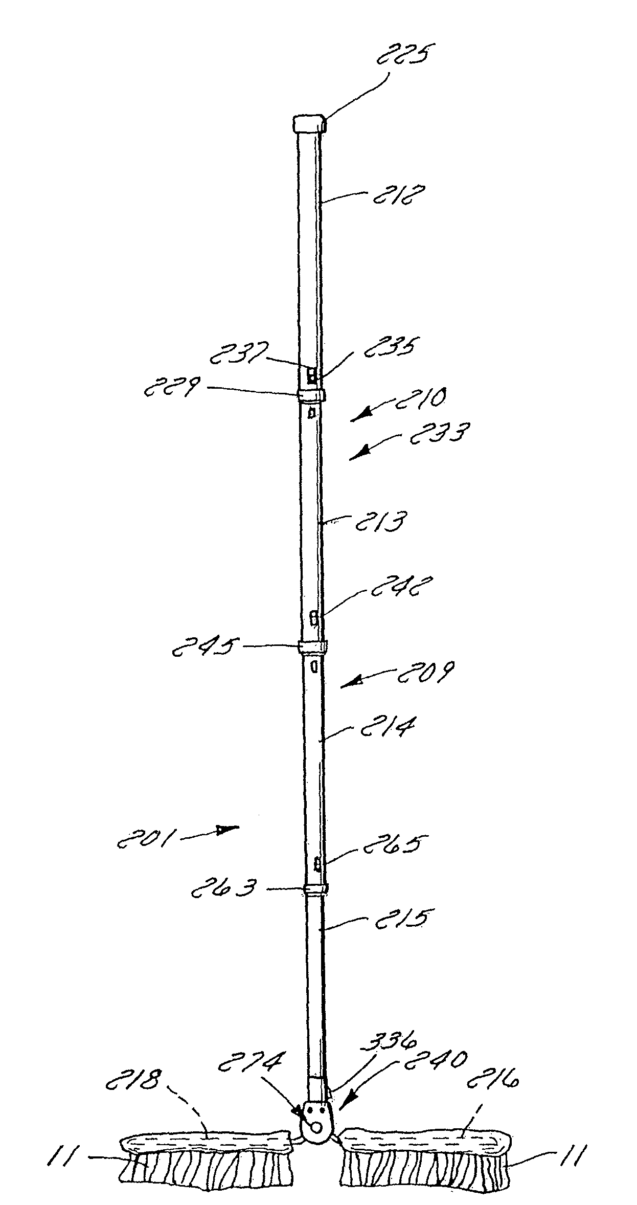 Extendable cleaning implement having two support heads