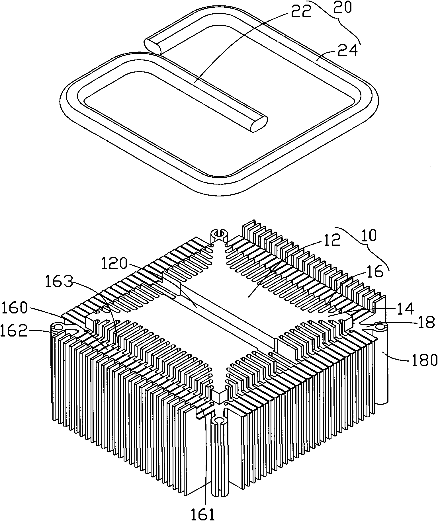 Heat radiating device and manufacturing method thereof