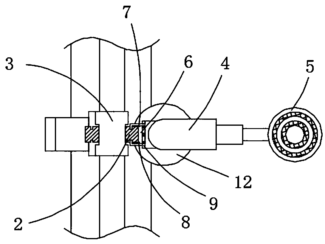 A lift with a separate lifting device and its working method