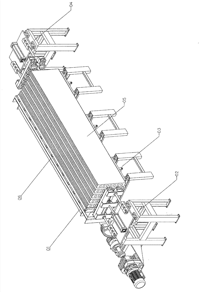 Device for automatically removing protective film of building partition wall slat made by extrusion forming of light-weight aggregates and film removing method thereof
