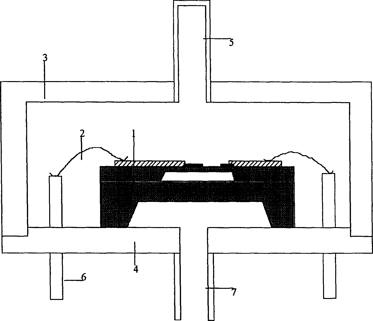 Method for mfg. microstructure resonance beam pressure sensor using SiNx as beam