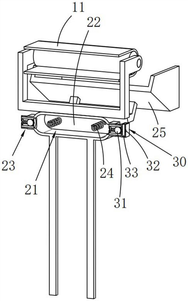 Efficient conveying device for automatic assembly line