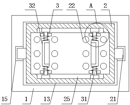 Soap box with convenient water draining