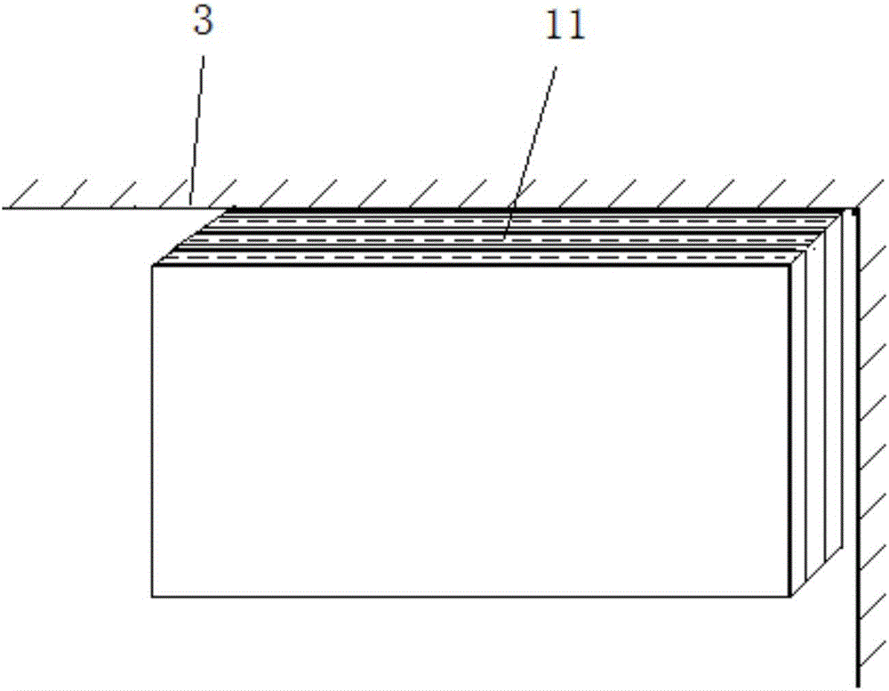 Outer wall insulating board and mounting method thereof