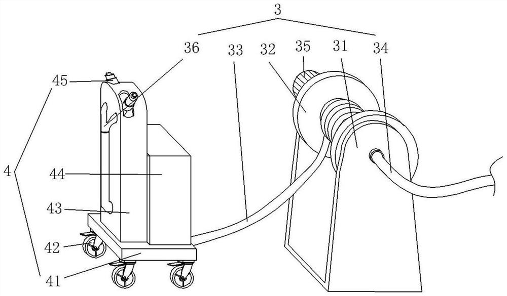 Uniform irrigation device for large-area crops