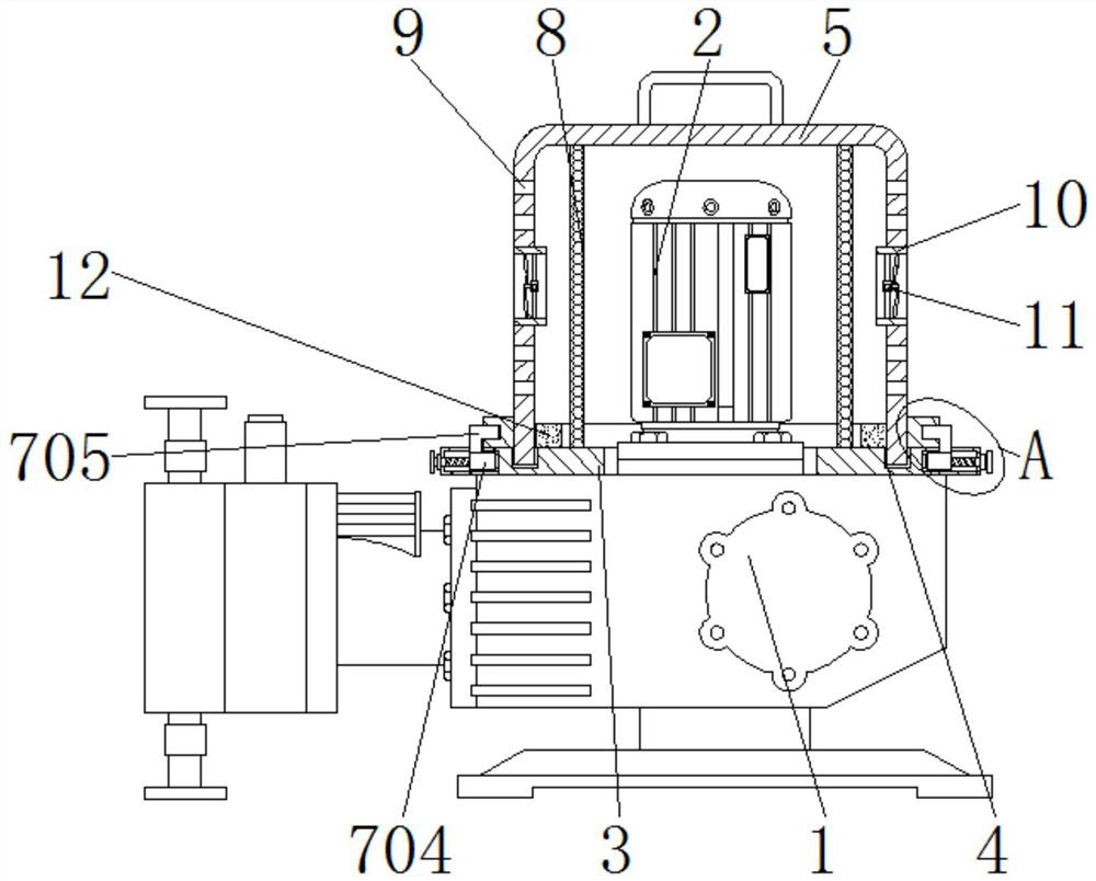 Mechanical pump provided with noise reduction structure