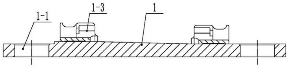 Track gauge adjustable ballastless turnout base plate fastening system