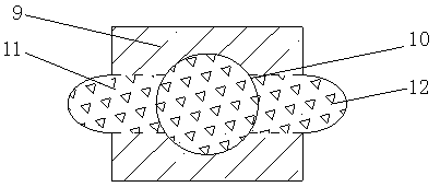 A road structure with a road section containing structures and its construction method