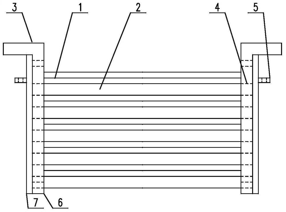 Self-cleaning anti-blocking magnetic gathering medium box, vertical ring high-intensity magnetic separator and self-cleaning method