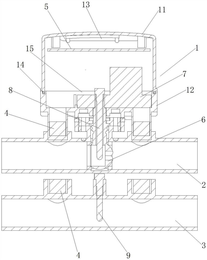 Leak detection device for heating client pipeline and regulation and control method thereof