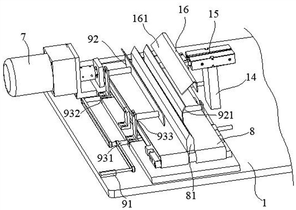 A cutting machine with high conveying efficiency