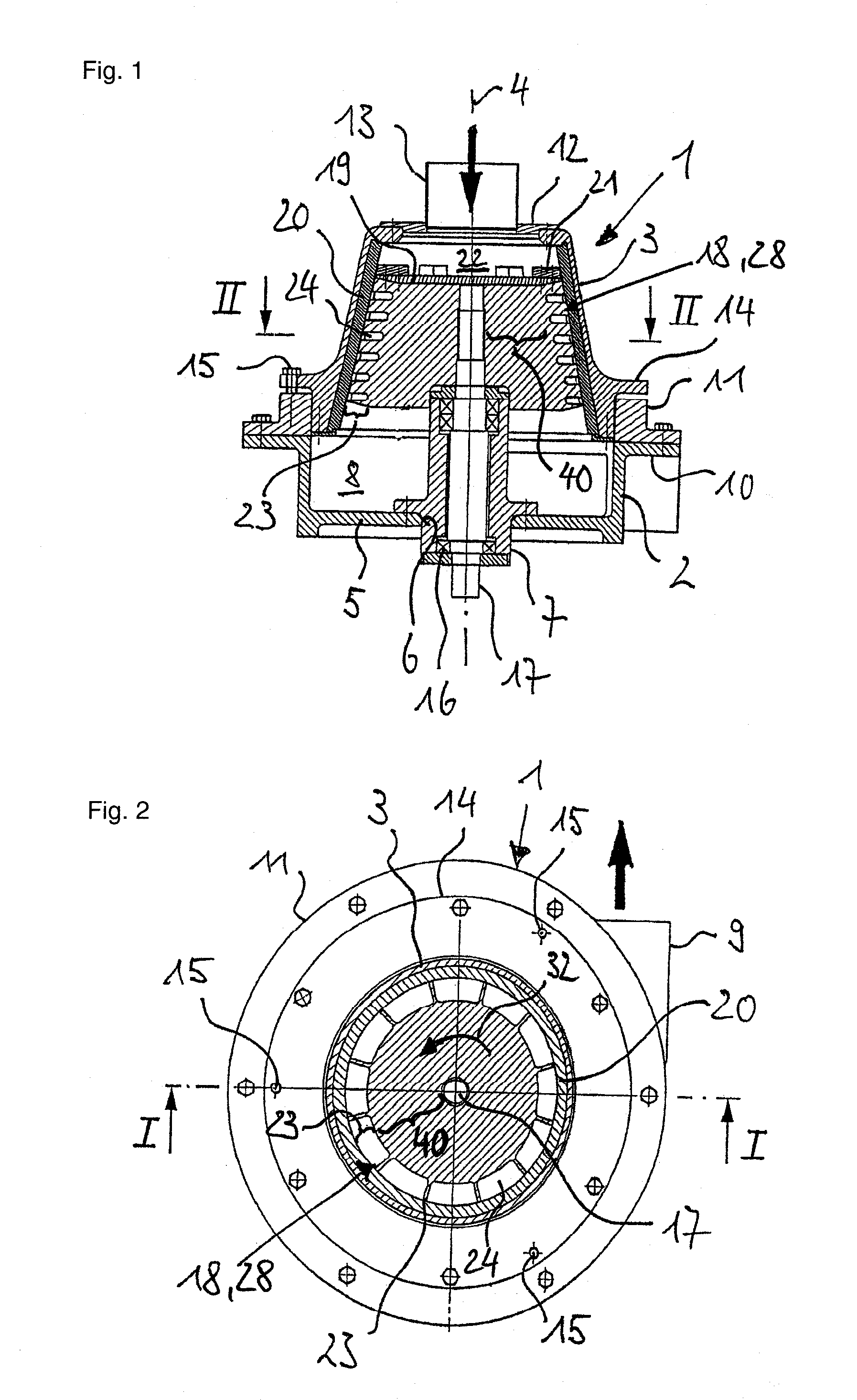 Device for processing feedstock