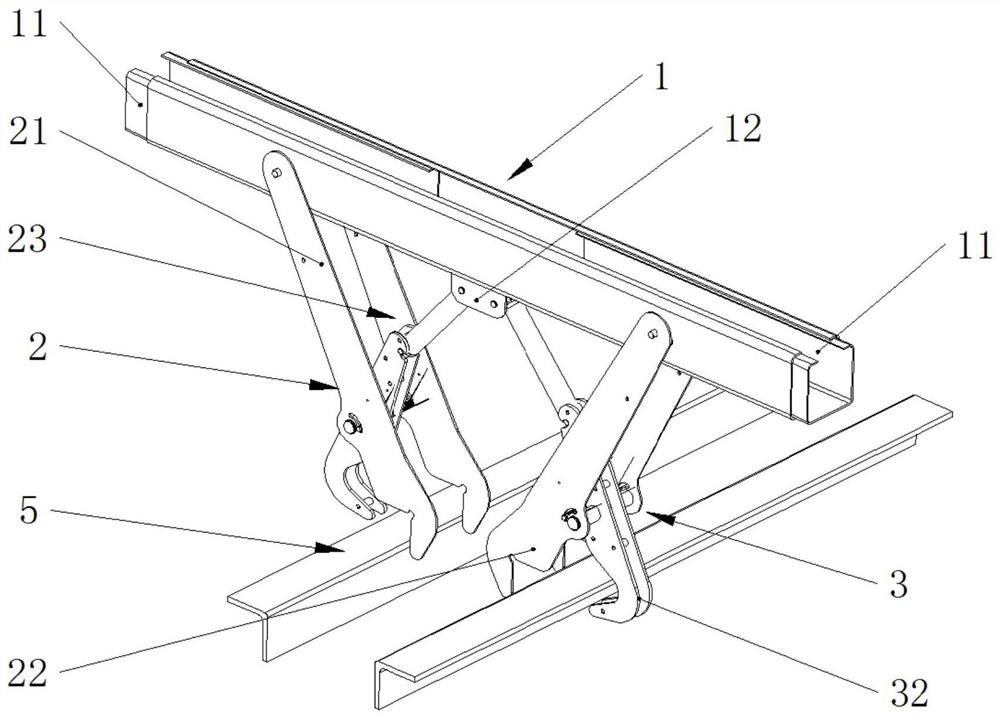 Support of insulated drainage wire for live-line equipment maintenance operation