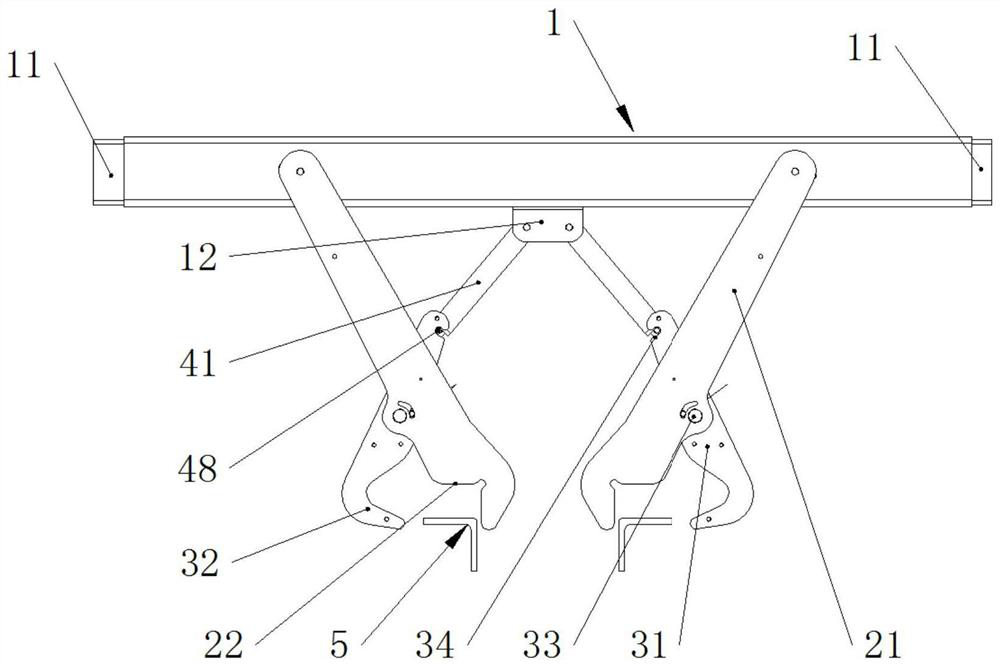 Support of insulated drainage wire for live-line equipment maintenance operation