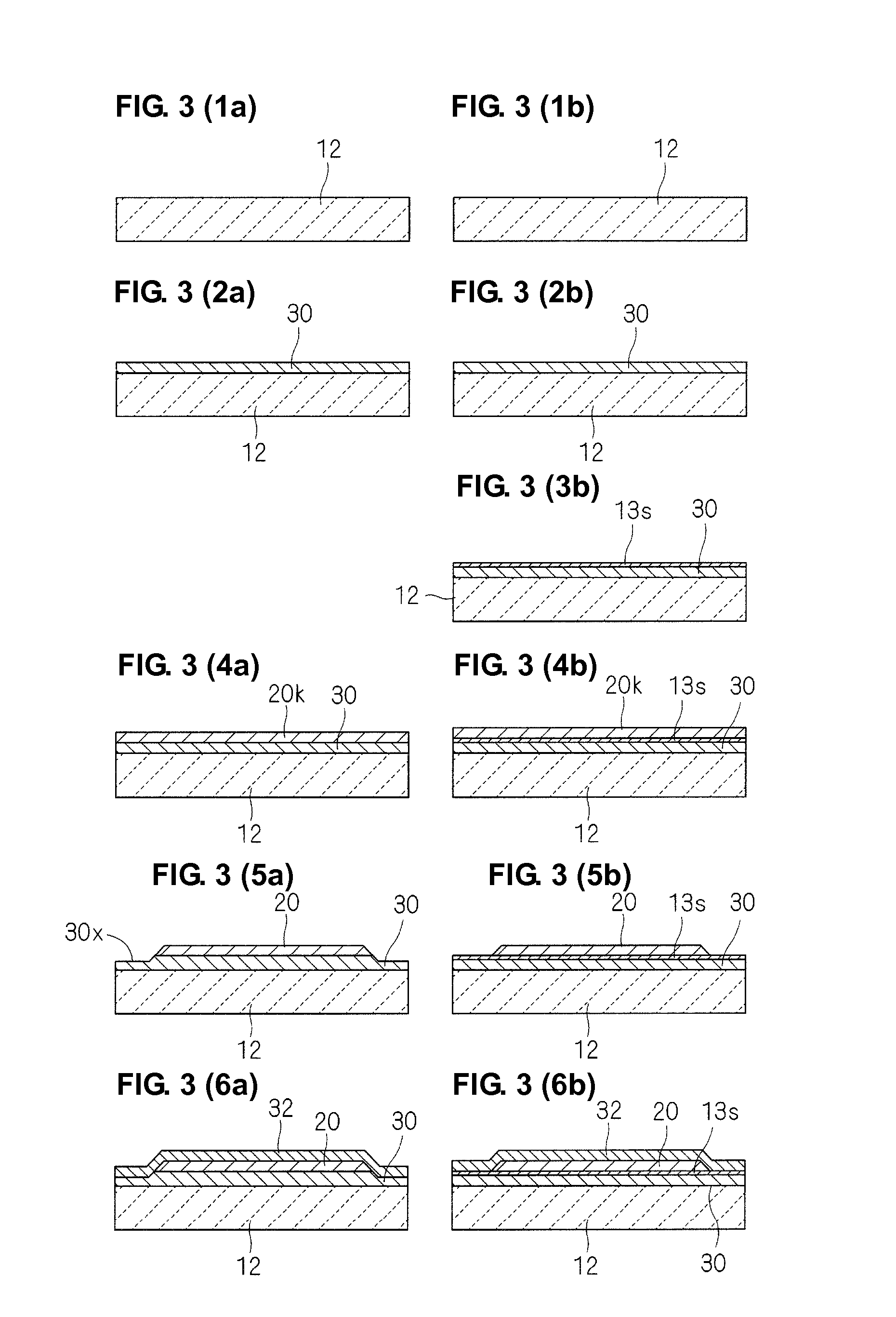 Piezoelectric resonator including an acoustic reflector portion