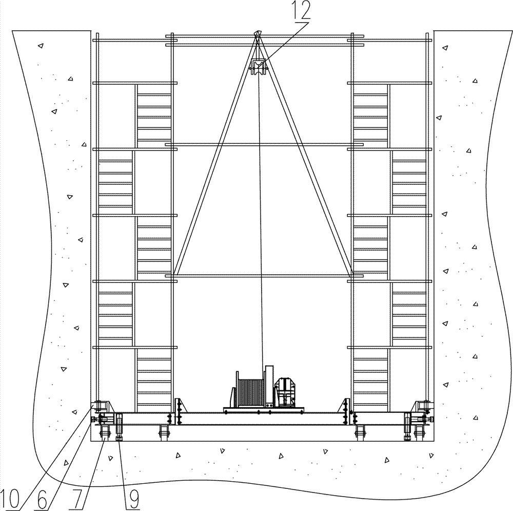 A maintenance platform for a flood discharge channel of a hydropower station and its erection method