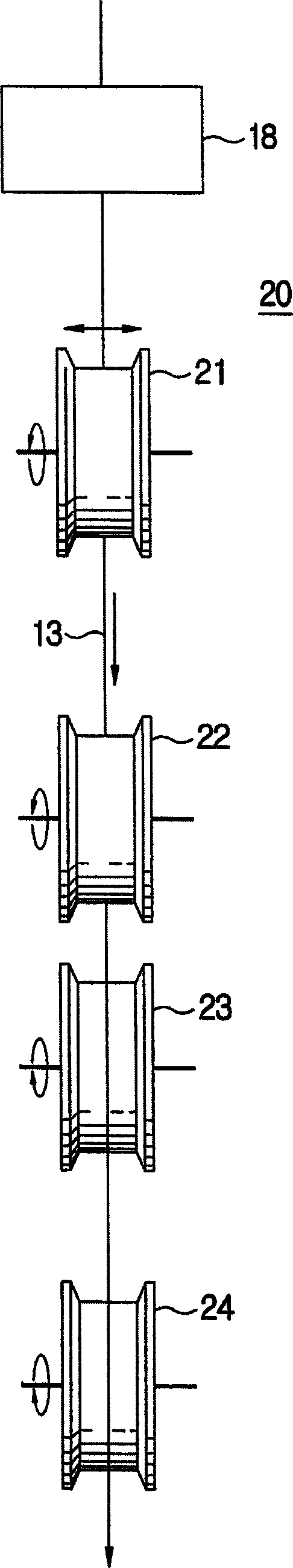 Apparatus for applying spin to optical fiber and optical fiber manufacturing method and apparatus