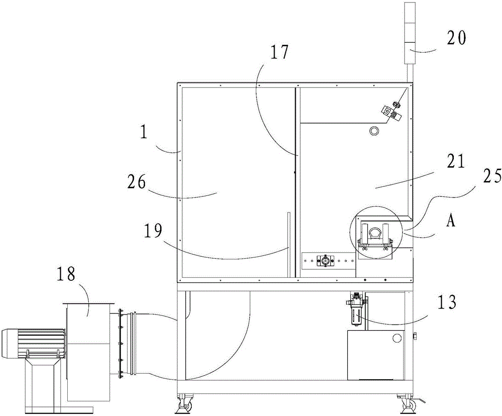 Front spraying device for automobile sealing strip