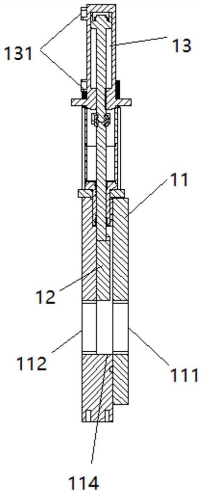 Hydraulic valve and raw material conveying device and method for organic solid waste pyrolysis