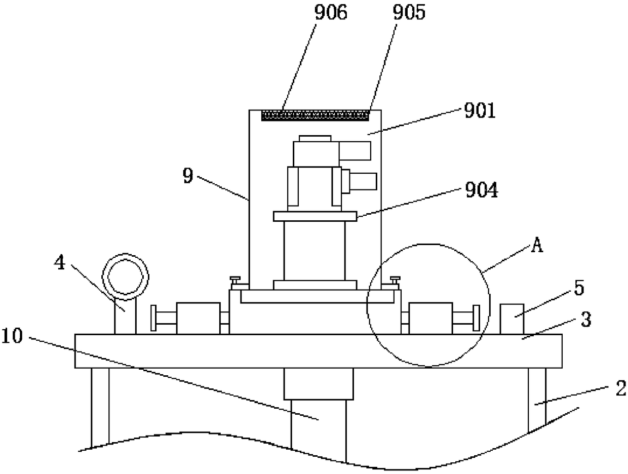 Feed strain fermentation tank with balancing and stirring devices