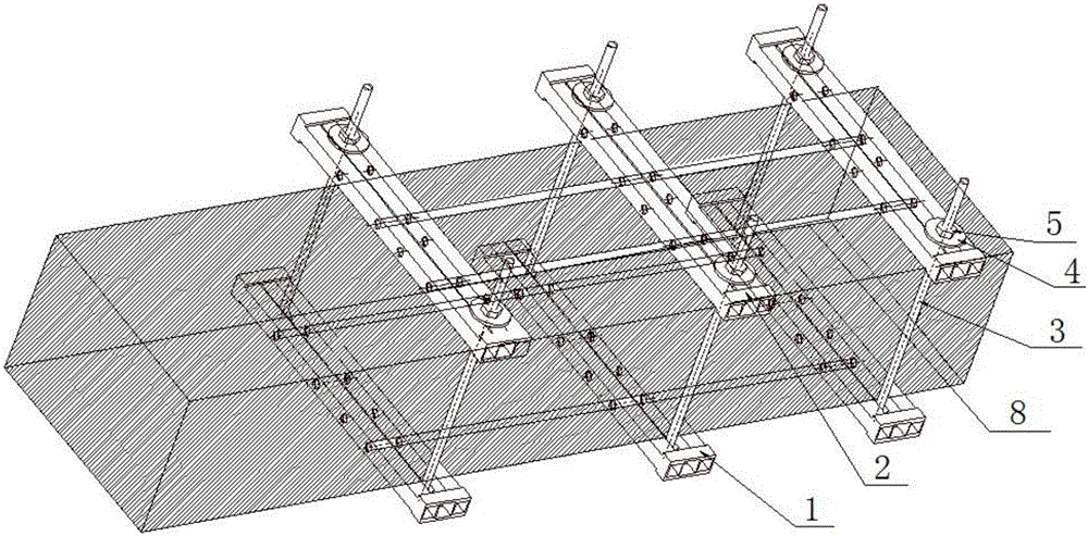 Sand core assembling clamp for removable-flask molding and using method of sand core assembling clamp