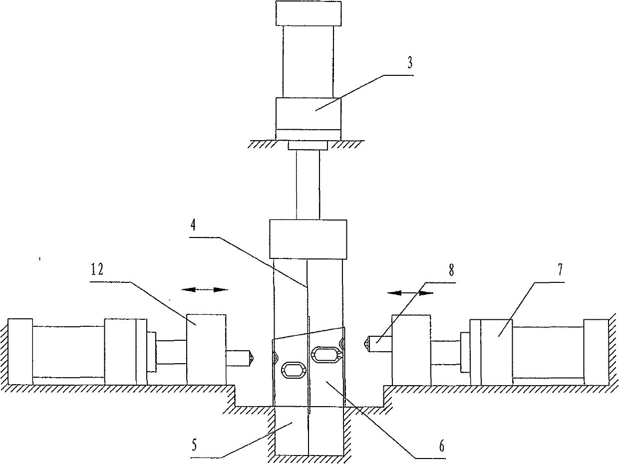 Punch forming device of guide grooves of energy-absorbing box of automobile anti-collision rod