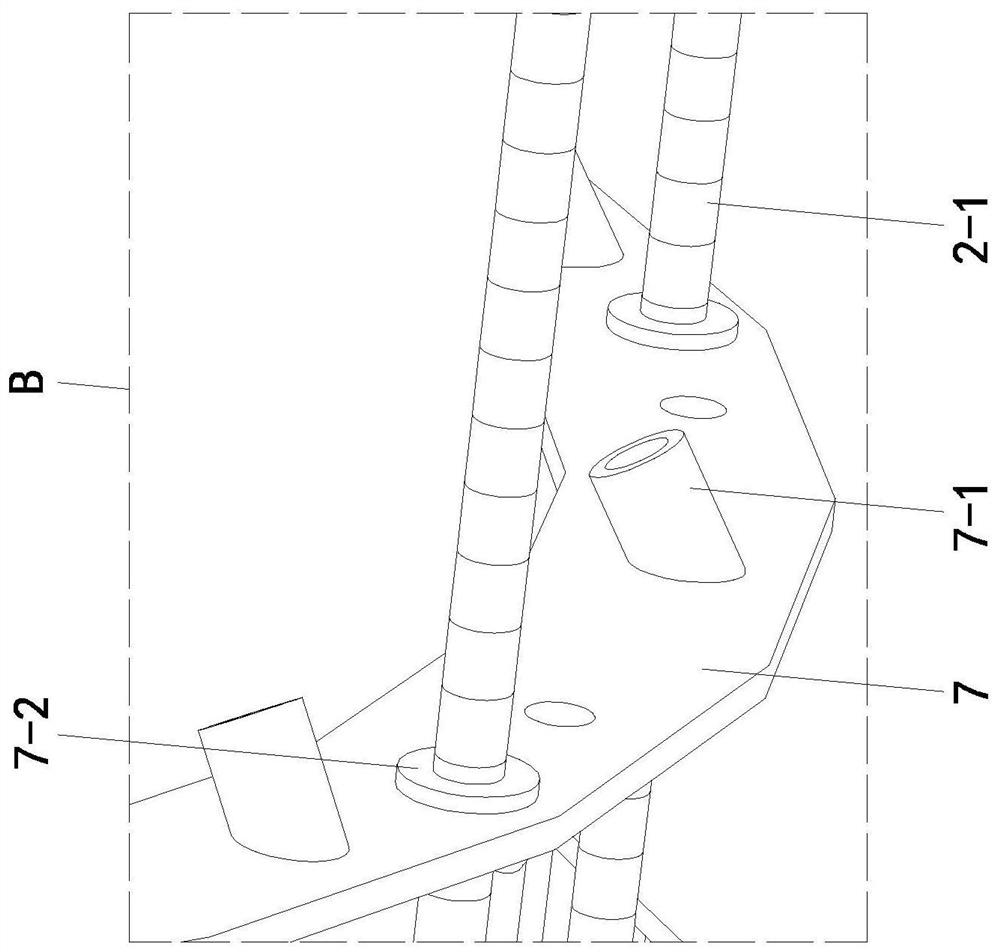 Heat exchange cooling device and operation method for smelting furnace