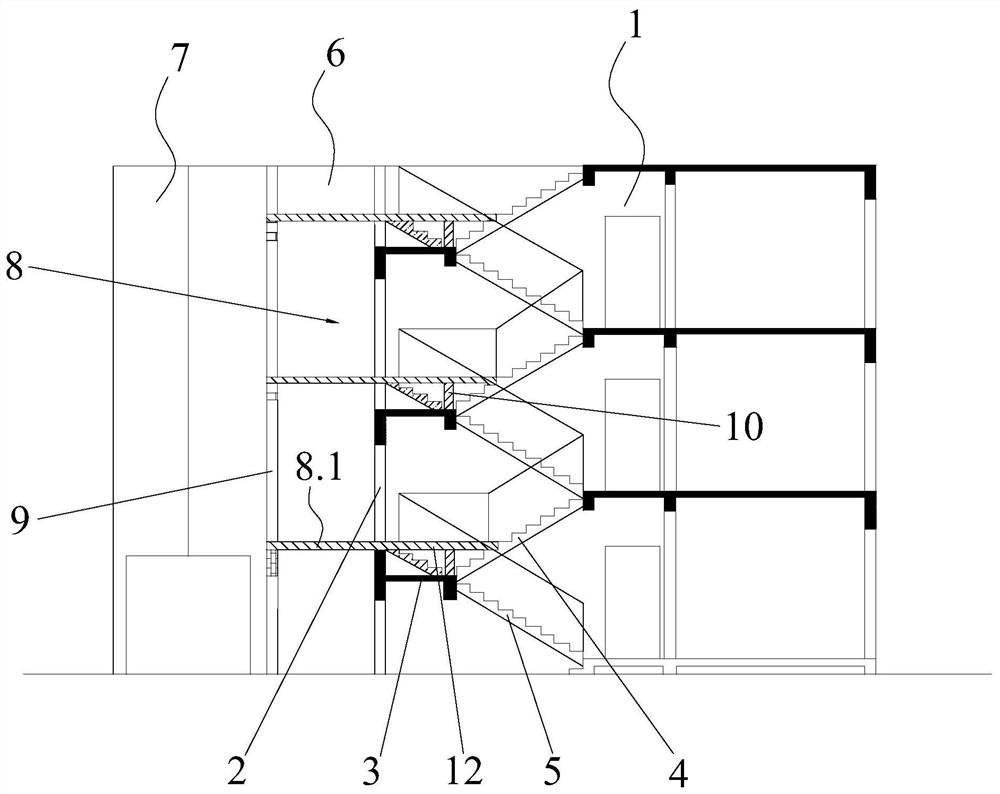 Additionally-mounted elevator quarter-floor home-entry stair reconstruction structure and construction method