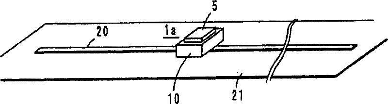 Article provided with electromagnetically coupled module