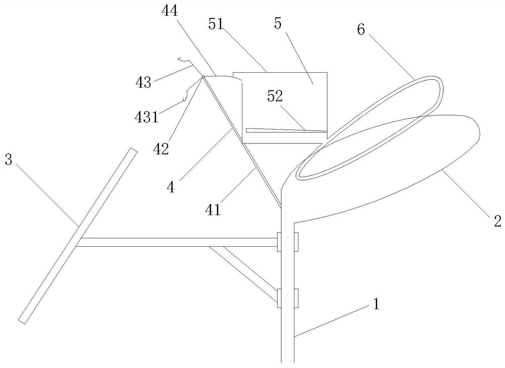 A led street light with automatic heat dissipation