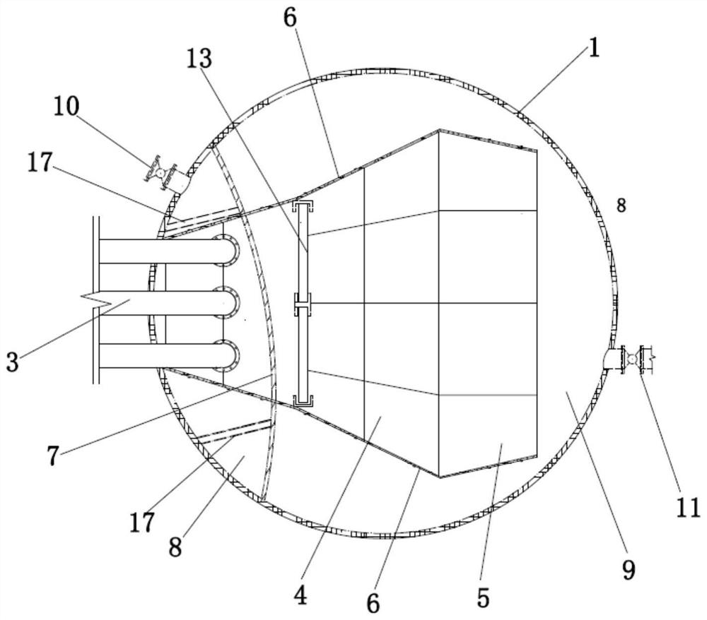 Electrolyte low-position circulating tank capable of removing bubbles