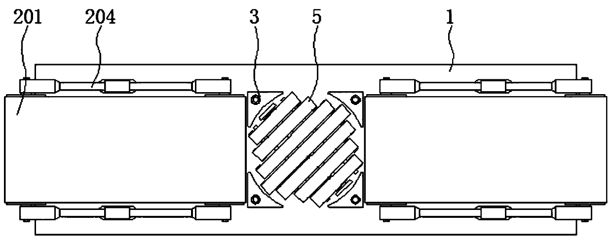 Adjusting and steering device capable of facilitating corrugated paper box conveying