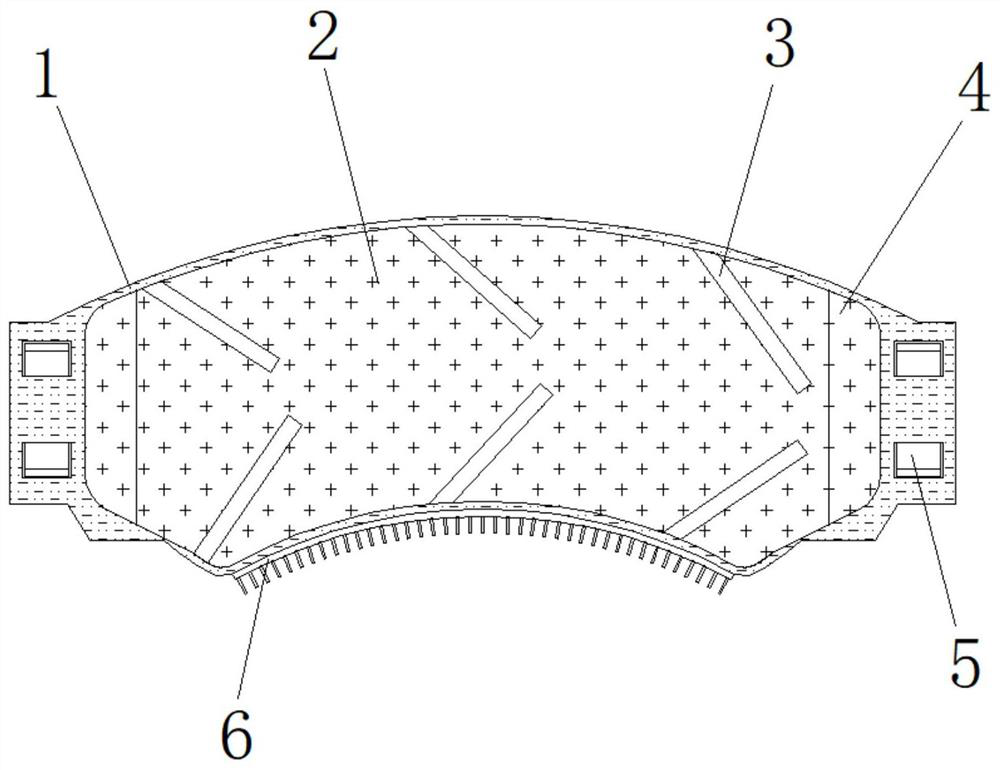 Automobile brake pad capable of automatically dissipating heat