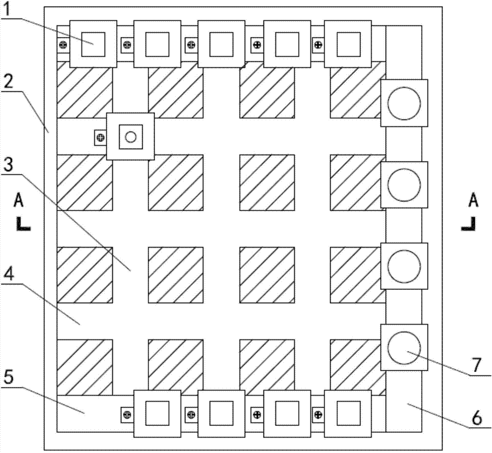 Large-scale test circuit board fixing clamping mechanism