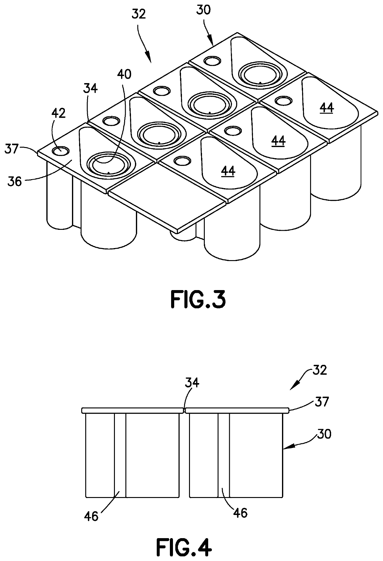 Pen needle assembly having an outer cover