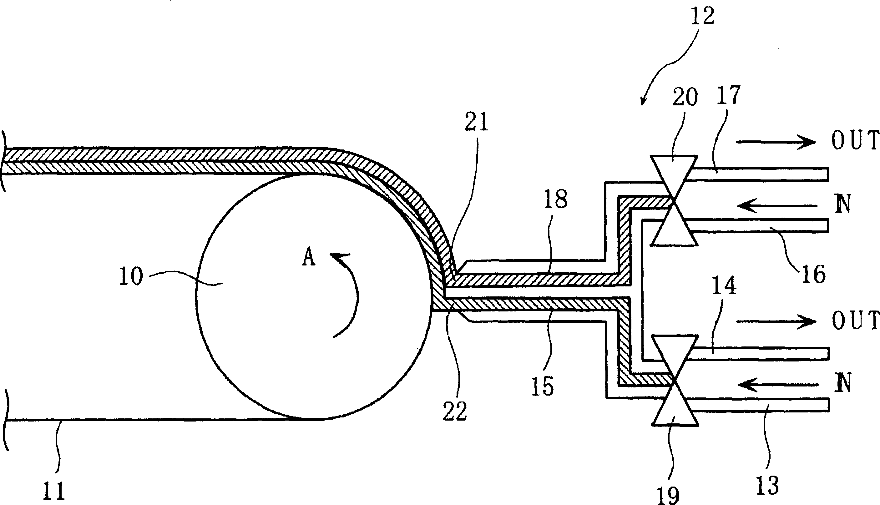 Apparatus and method of manufacturing electrodes, and battery